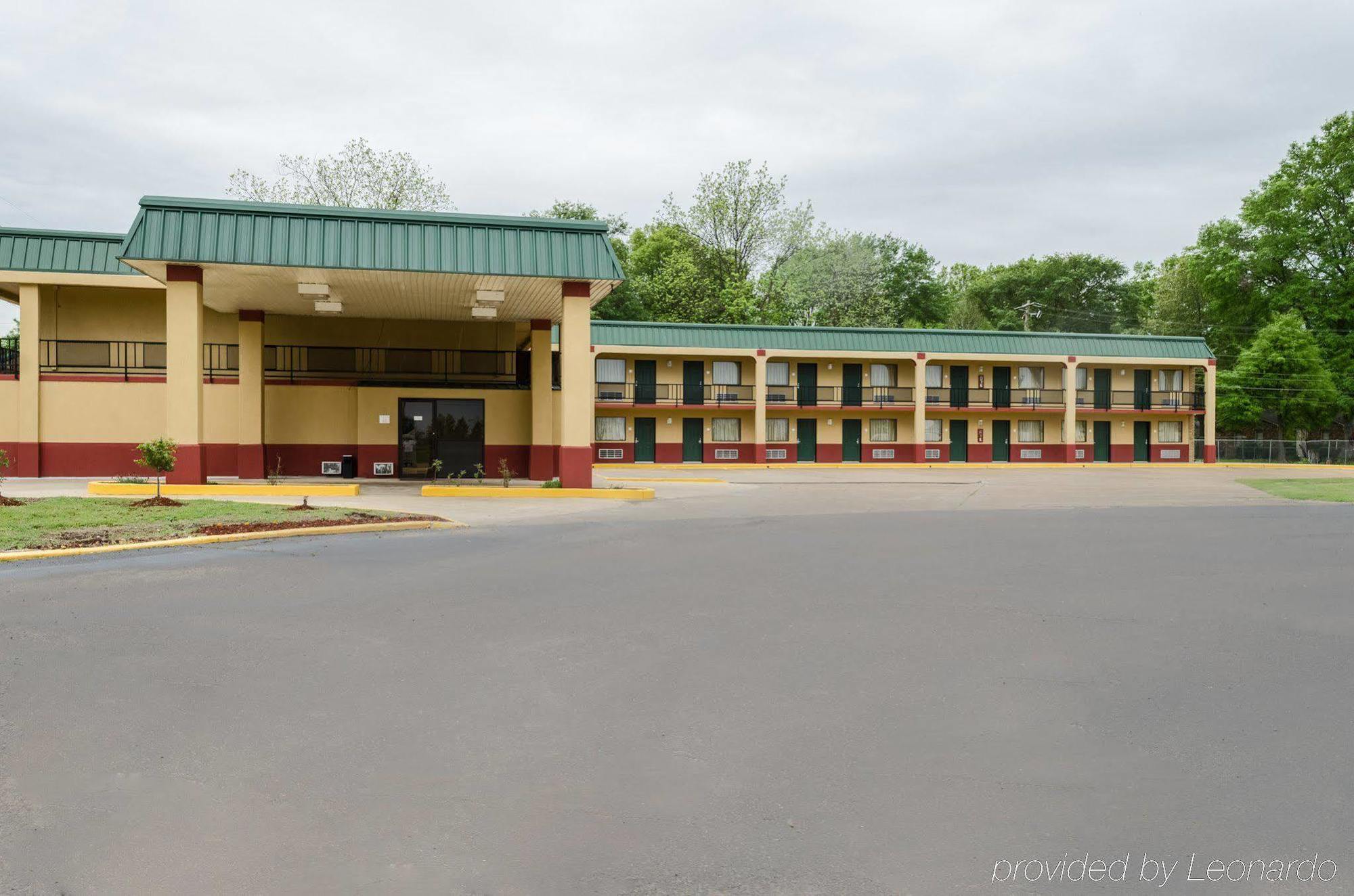 Rodeway Inn Indianola Екстер'єр фото